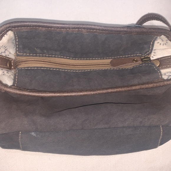 Great Used Condition Myra Bag Crossbody Bag - Picture 6 of 7